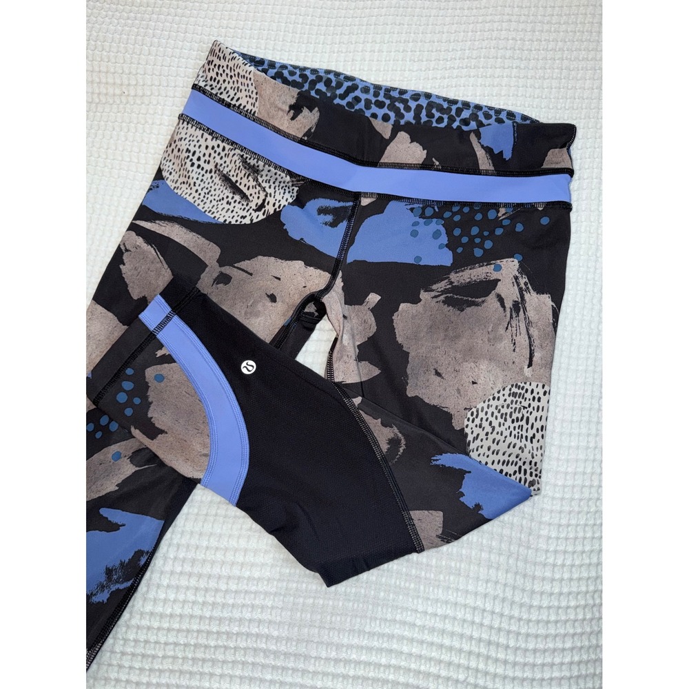 Lululemon Crop Leggings Women 8 Multi Color Abstract Print Mesh Panel Run Tight